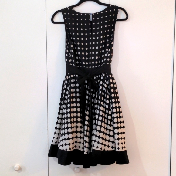Jacob 1950s inspired dress - Picture 2 of 4